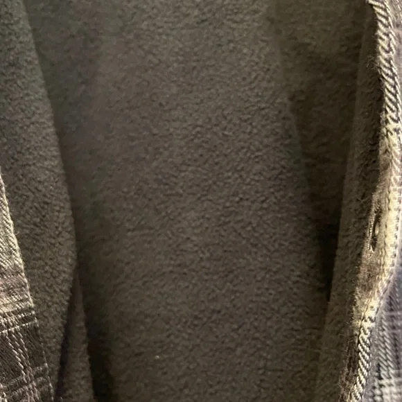 Duluth Trading Co Black and White Plaid Fleece Lined Utility Jacket - Picture 3 of 10